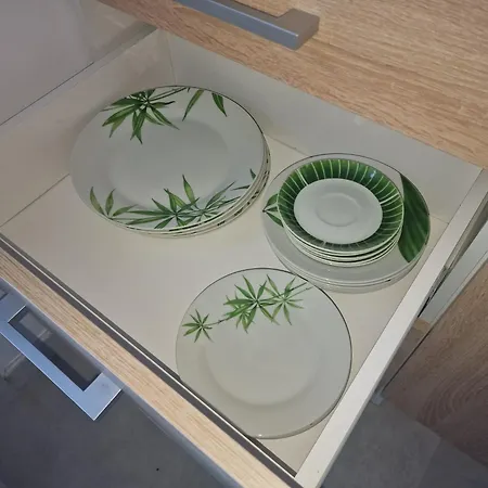 Joli Διαμέρισμα Saint-Raphaël